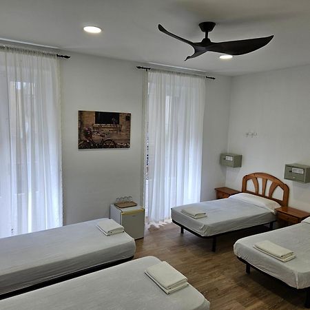Hostal Miralva Madrid Luaran gambar