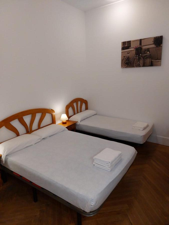 Hostal Miralva Madrid Luaran gambar