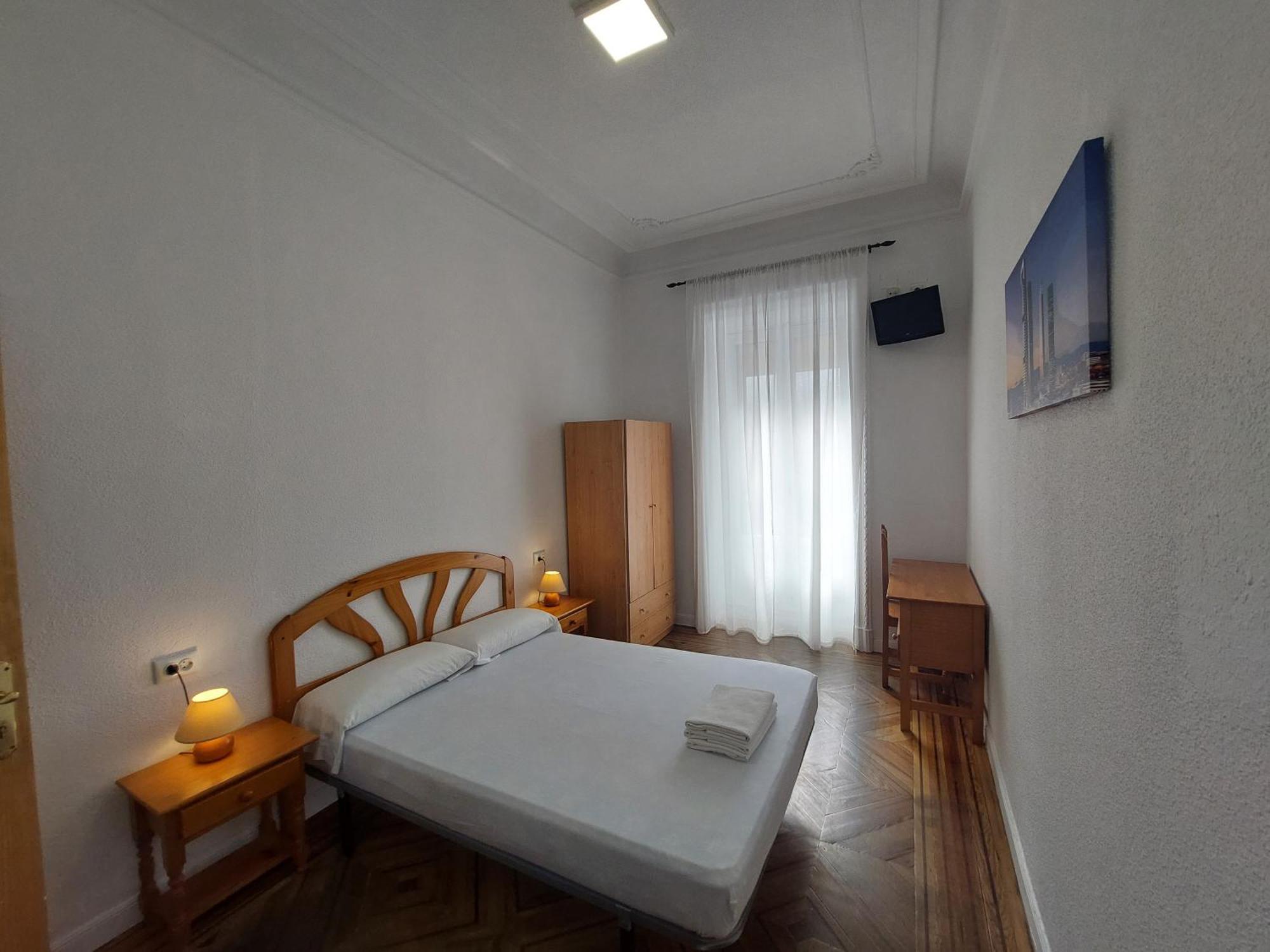 Hostal Miralva Madrid Luaran gambar