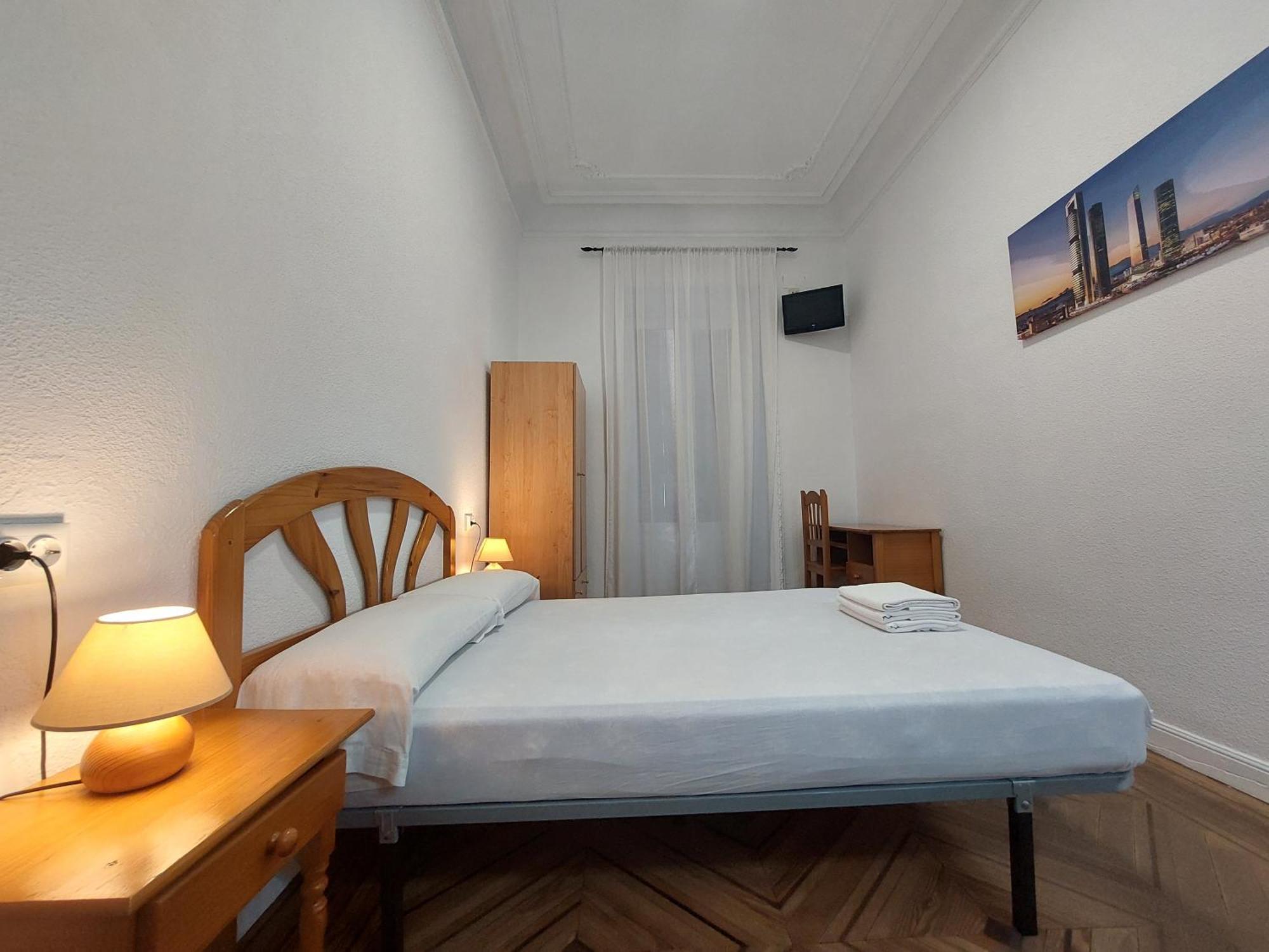 Hostal Miralva Madrid Luaran gambar